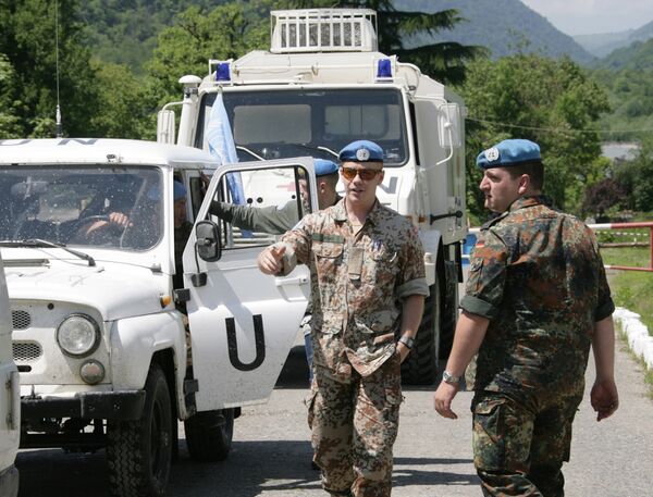 UN military observers and Russian peacekeeping troops in Abkhazia - Sputnik International