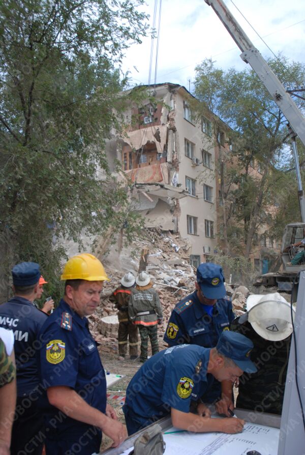 Residential building collapses in Astrakhan - Sputnik International