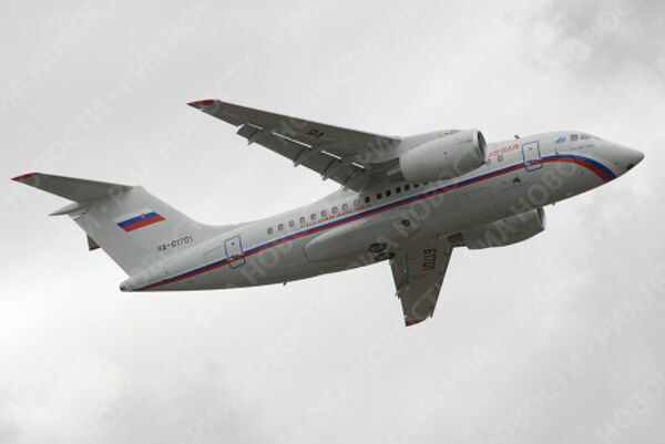 Russian-Ukrainian Antonov An-148 medium-haul plane unveiled in Voronezh - Sputnik International
