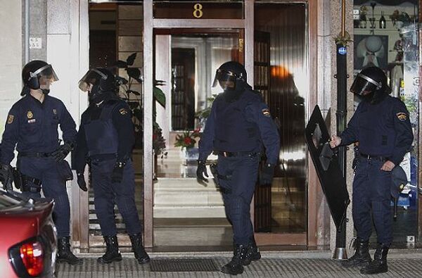 Blast near Spanish police barracks leaves two dead - Sputnik International