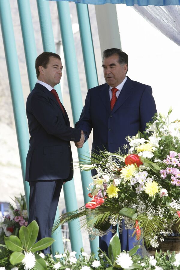 The Russian and Tajik presidents, Dmitry Medvedev and Emomali Rakhmon - Sputnik International