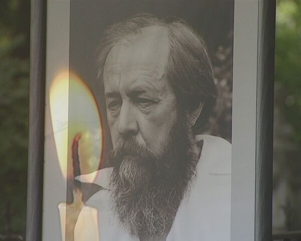 One year without Solzhenitsyn: memorial service at the Donskoy Monastery - Sputnik International