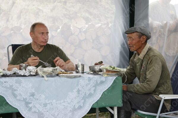 Putin’s day trip to Tuva - Sputnik International