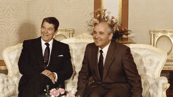Reagan and Gorbachev - Sputnik International