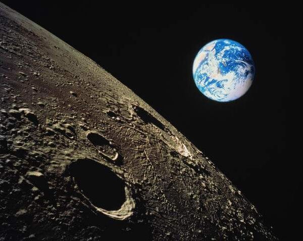 Moon rock exhibit at Dutch museum revealed as fake - Sputnik International