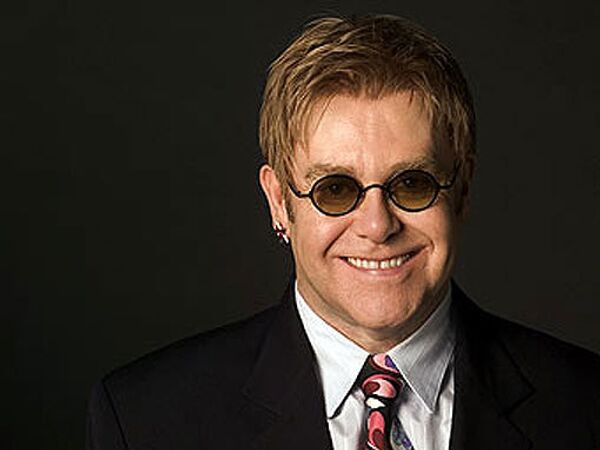 Ukrainian official rejects reports of Elton John adoption plans  - Sputnik International
