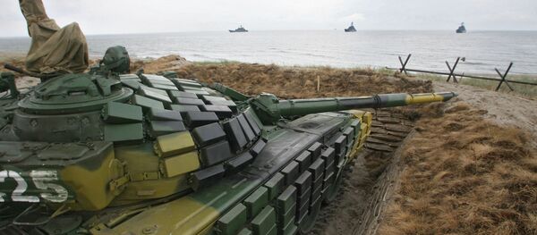 Practicing airborne and amphibious assault landing in Kalinigrad Region. Practicing airborne and amphibious assault landing in Kalinigrad Region. - Sputnik International