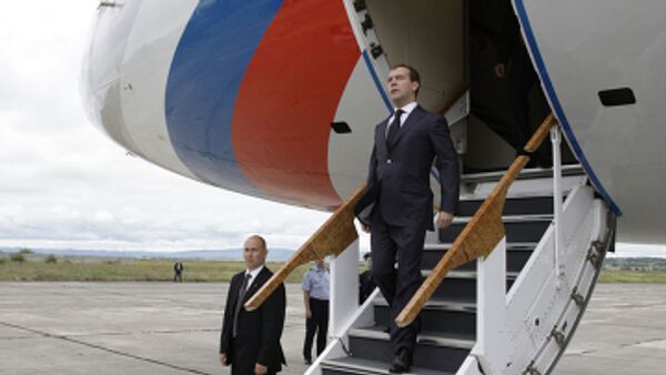 Russia's Medvedev arrives in Turkmenistan capital for talks  - Sputnik International