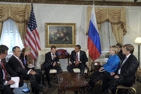 Russian President Dmitry Medvedev, U.S. President Barack Obama meet in New York - Sputnik International