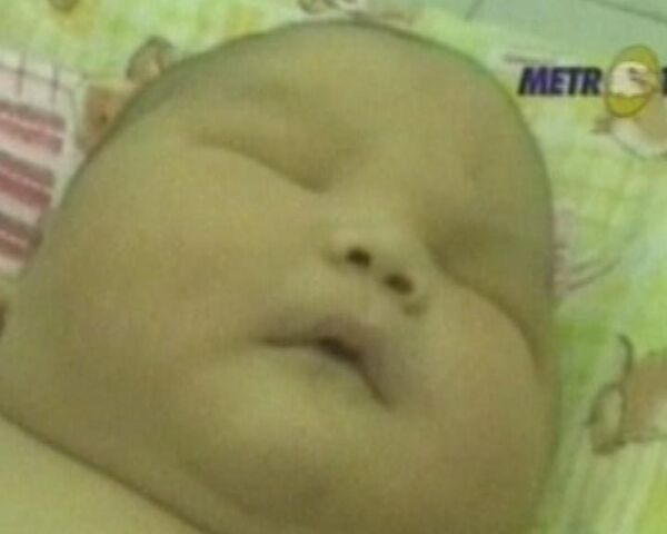 Indonesia's heaviest-ever newborn - Sputnik International