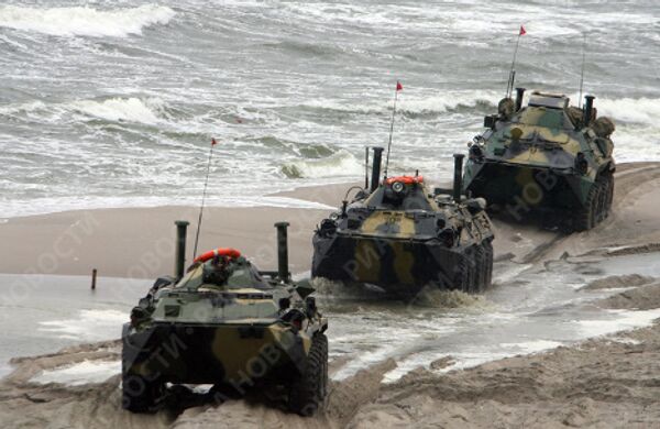 Zapad 2009 strategic exercises held at the Khmelyovka firing range - Sputnik International