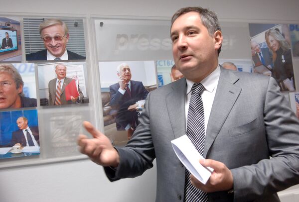 Russian Ambassador to NATO Dmitry Rogozin - Sputnik International