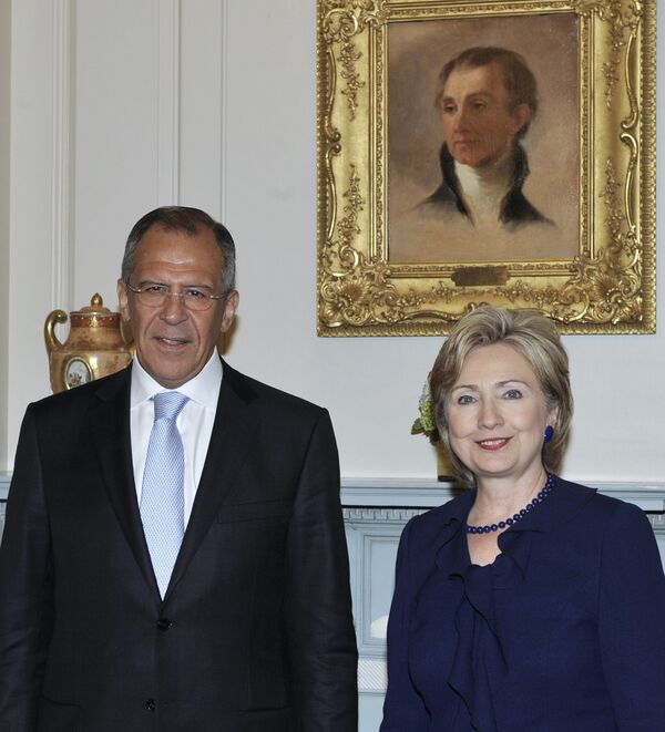Russian Foreign Minister Sergei Lavrov will meet with U.S. Secretary of State Hillary Clinton on October 13 in Moscow - Sputnik International