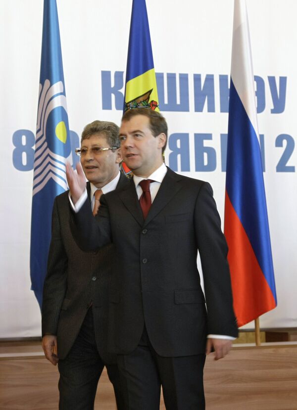 Russian President Dmitry Medvedev attending CIS summit at the Palace of the Republic in Chisinau - Sputnik International