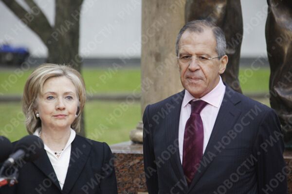 Hillary Clinton, Sergei Lavrov - Sputnik International