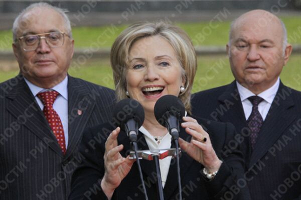 Viktor Sadovnichy, Hillary Clinton, Yury Luzhkov - Sputnik International