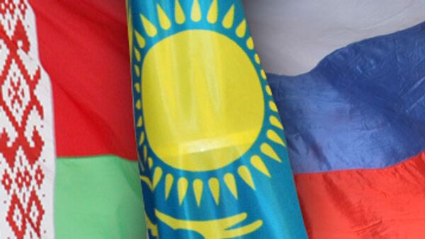 Flags of Belarus, Kazakhstan and Russia - Sputnik International