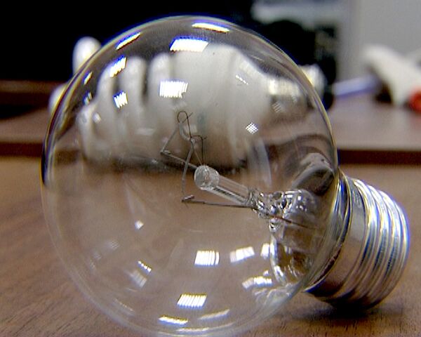 Thomas Edison’s light bulb celebrates its 130th anniversary. Time to retire? - Sputnik International