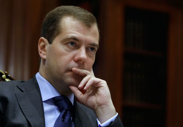 Medvedev visits Berlin for 'fall of wall' ceremony  - Sputnik International
