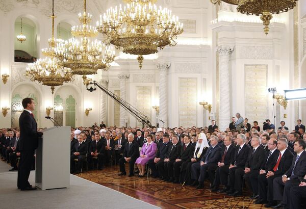 Russia must adopt new ideas to regain superpower status - Medvedev - Sputnik International