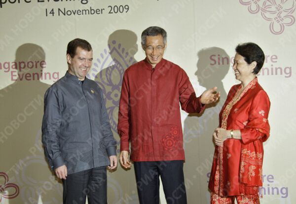 Russian President Dmitry Medvedev at the APEC summit in Singapore - Sputnik International