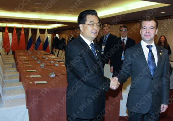Russian President Dmitry Medvedev at the APEC summit in Singapore - Sputnik International