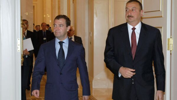 Dmitry Medvedev and Ilham Aliyev - Sputnik International