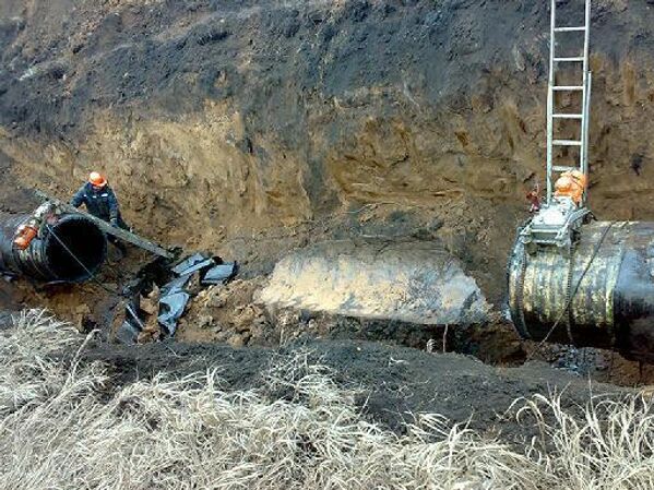 The Druzhba pipeline network burst in the Lipetsk Region  - Sputnik International