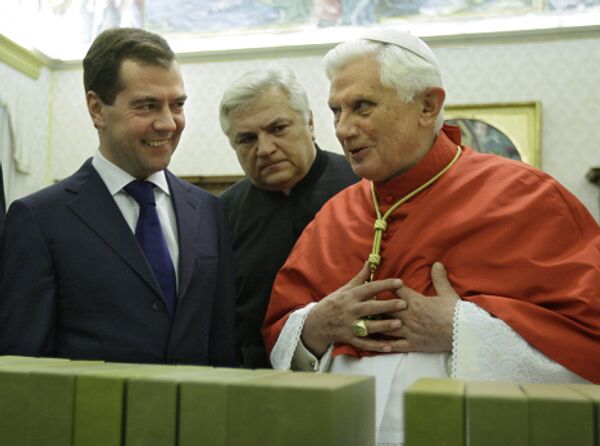 Russian President Dmitry Medvedev met with Pope Benedict XVI - Sputnik International
