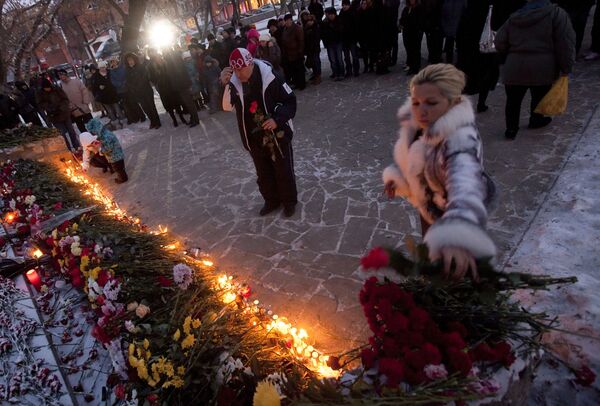Russia mourns victims of Urals club fire as 113th victim dies - Sputnik International