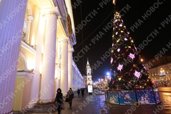 New Year lights on the streets of St. Petersburg - Sputnik International