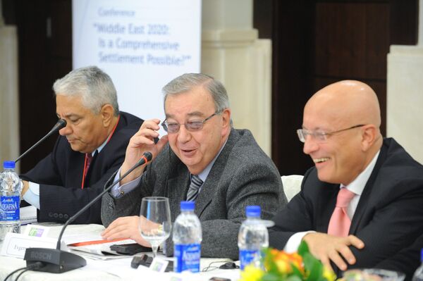 Yevgeny Primakov (in the centre) during the International Middle East conference in Jordan  - Sputnik International