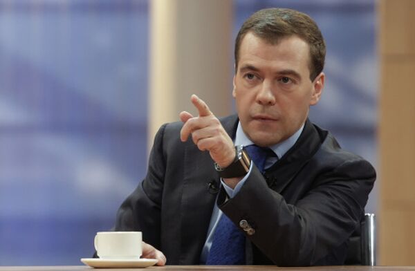 Russian President Dmitry Medvedev's live interview  - Sputnik International