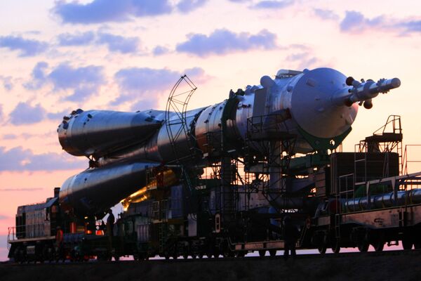 Russia to orbit 2 satellites, ISS freighter from Baikonur in Feb. - Sputnik International