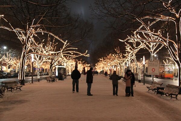 Vilnius faces winter nights without streetlights over unpaid debt - Sputnik International
