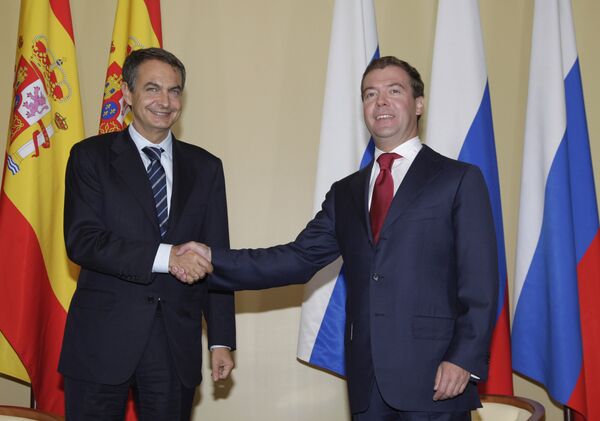 Russian President Dmitry Medvedev and Spanish Prime Minister Jose Luis Rodriguez Zapatero - Sputnik International
