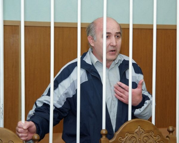 Russian court jails two over 2007 train attack - Sputnik International