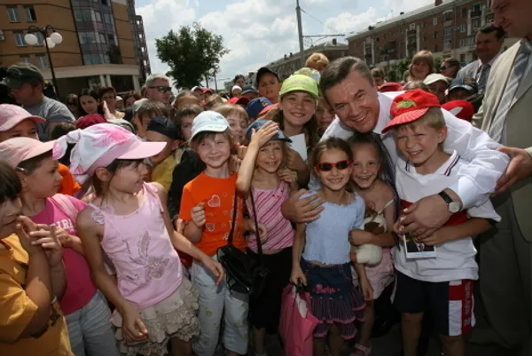 Front-runner in the Ukrainian presidential elections, Viktor Yanukovych - Sputnik International