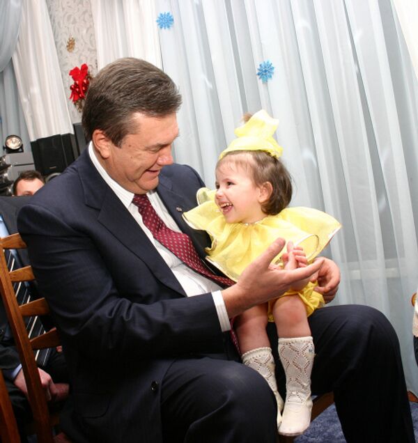 Front-runner in the Ukrainian presidential elections, Viktor Yanukovych - Sputnik International