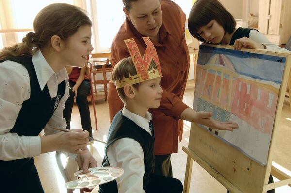 Russian woman starts school at the age of 21 - Sputnik International