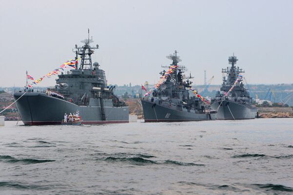 Russia's Black Sea Fleet to receive new frigates, subs by 2015 - admiral - Sputnik International
