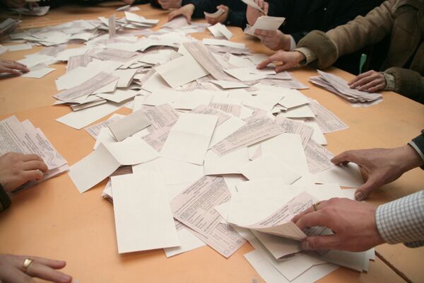 Ukraine polls free of 'mass irregularities' - Sputnik International