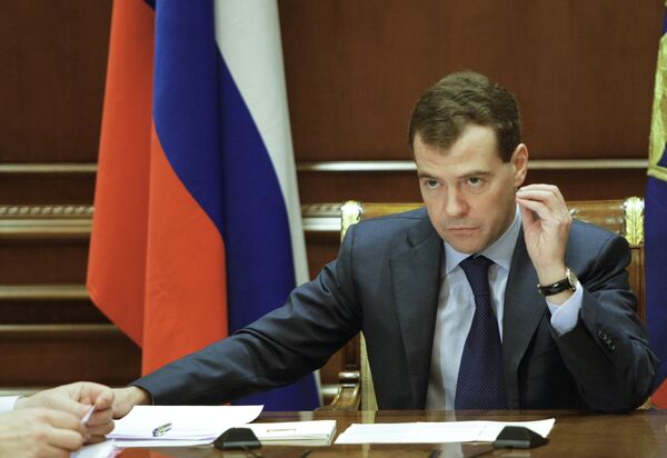 Medvedev calls for clean up of Russian oil sector - Sputnik International