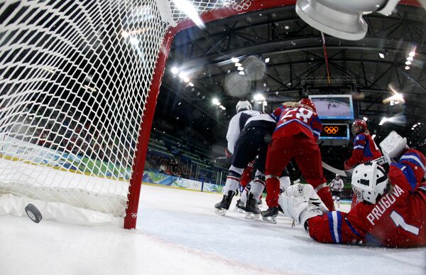  Canada, U.S. victorious in hockey group stage openers  - Sputnik International