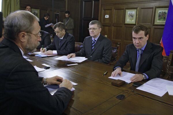Russian President Dmitry Medvedev meets with representatives of Russian business community - Sputnik International