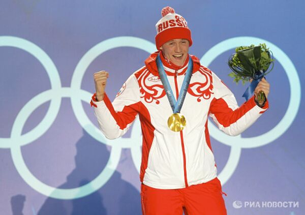 Russian Olympic medalists: 3 gold, 5 silver and 7 bronze  - Sputnik International