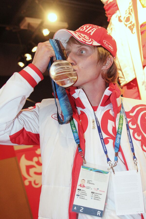 Russian Olympic medalists: 3 gold, 5 silver and 7 bronze  - Sputnik International