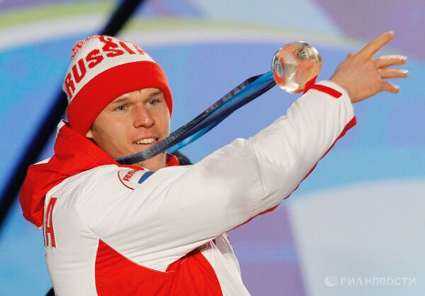 Russian Olympic medalists: 3 gold, 5 silver and 7 bronze  - Sputnik International