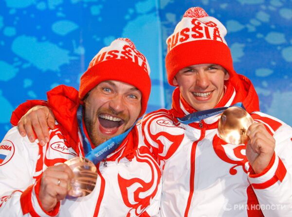 Russian Olympic medalists: 3 gold, 5 silver and 7 bronze  - Sputnik International