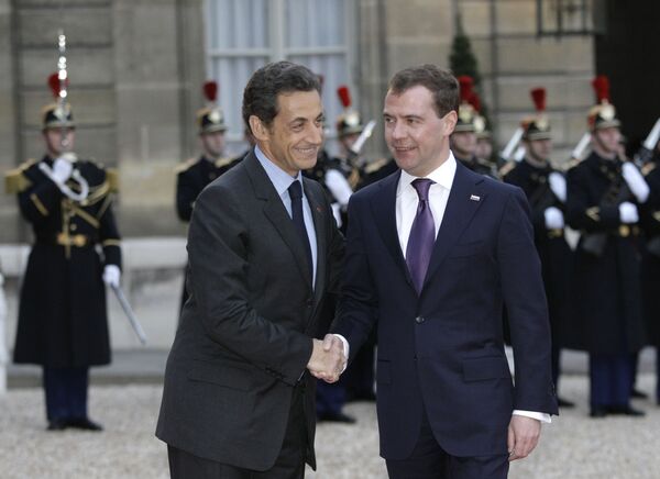 Nicolas Sarkozy and Dmitry Medvedev - Sputnik International